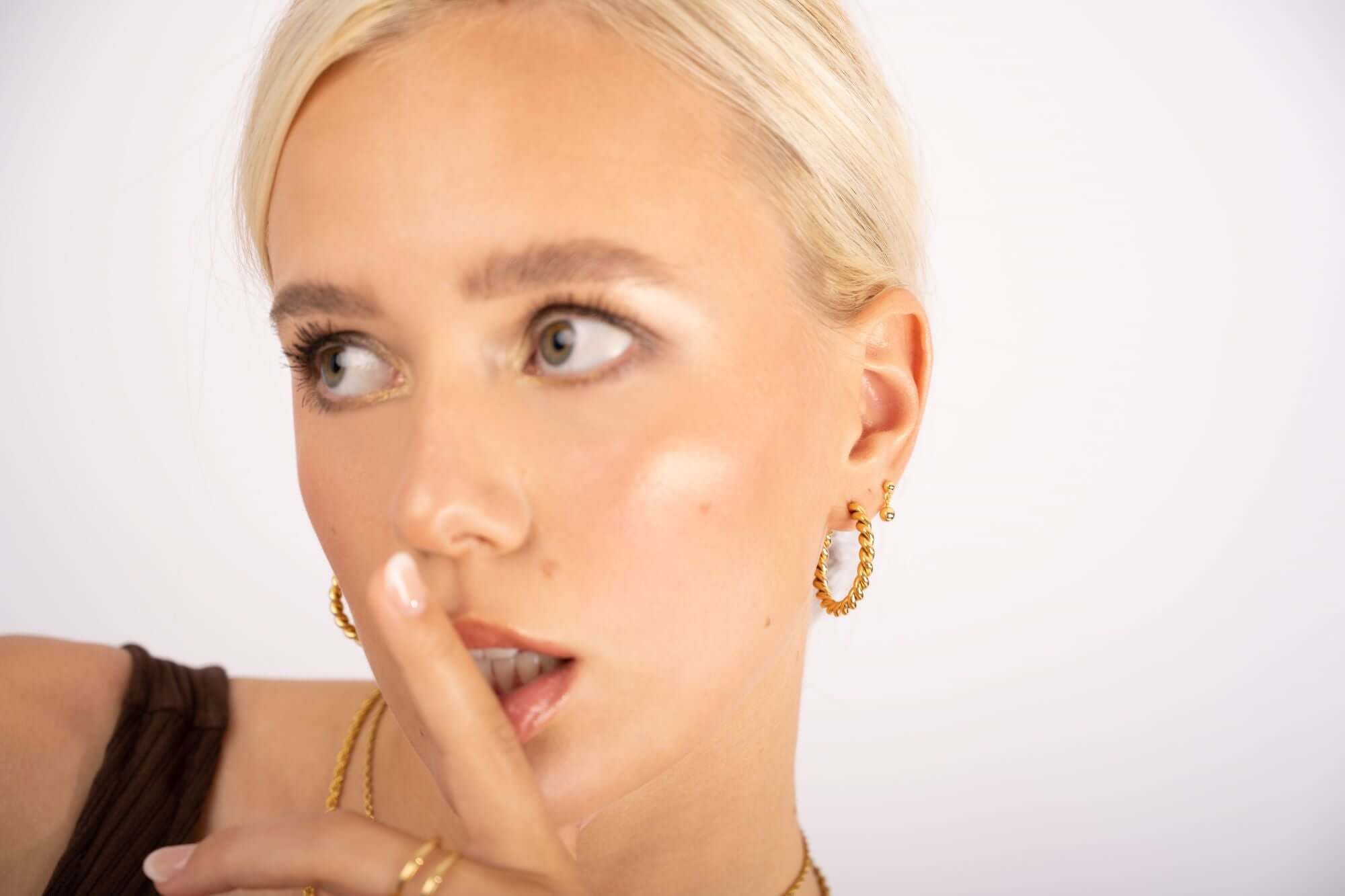 Chunky Hoops | Wasserfest Gold Creolen