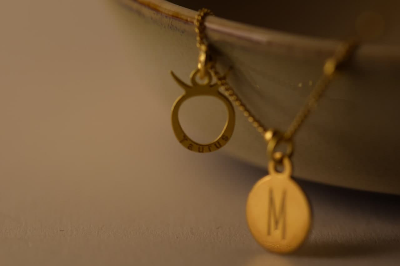 Buchstabe mit Sternzeichen Halskette, 925 Sterling Silber vergoldete Halskette